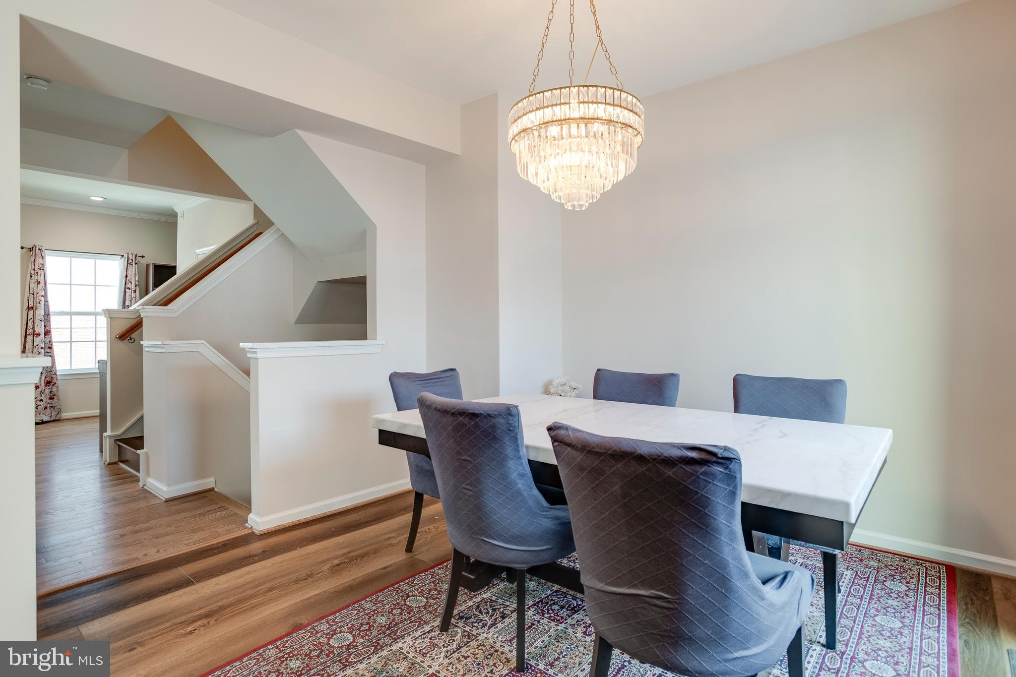 SEVEN HILLS - Residential