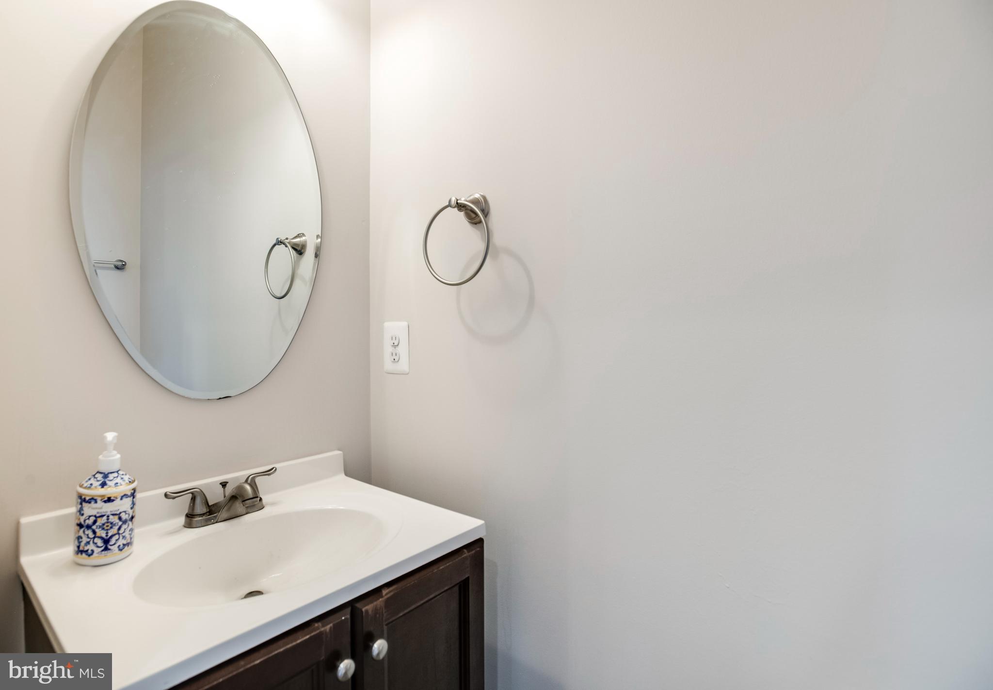 SEVEN HILLS - Residential