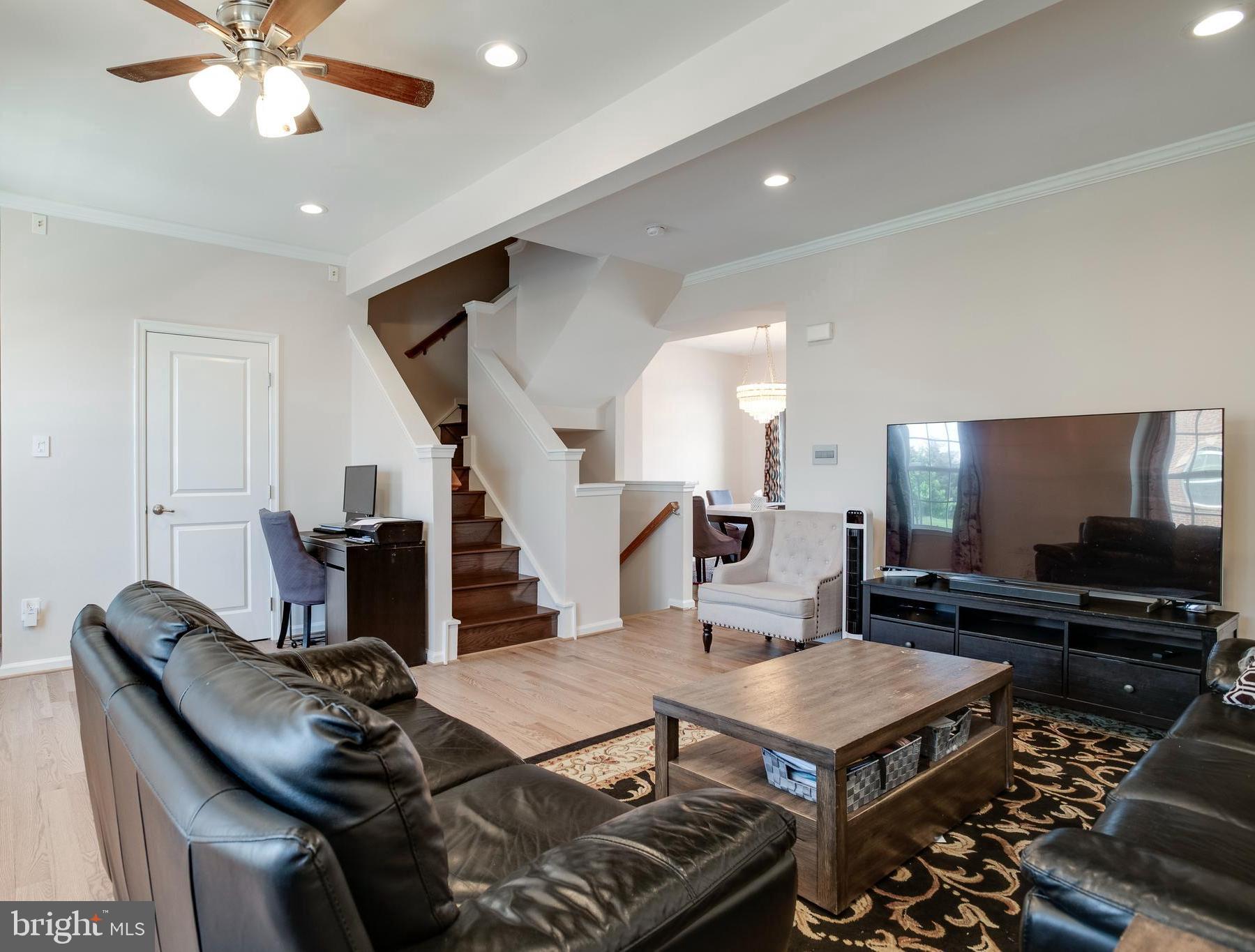 SEVEN HILLS - Residential