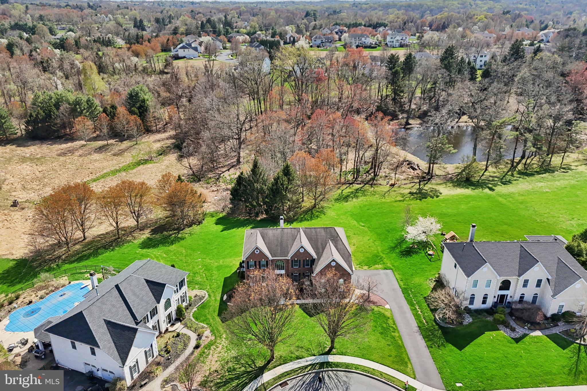 NORTHAMPTON CREST - Residential