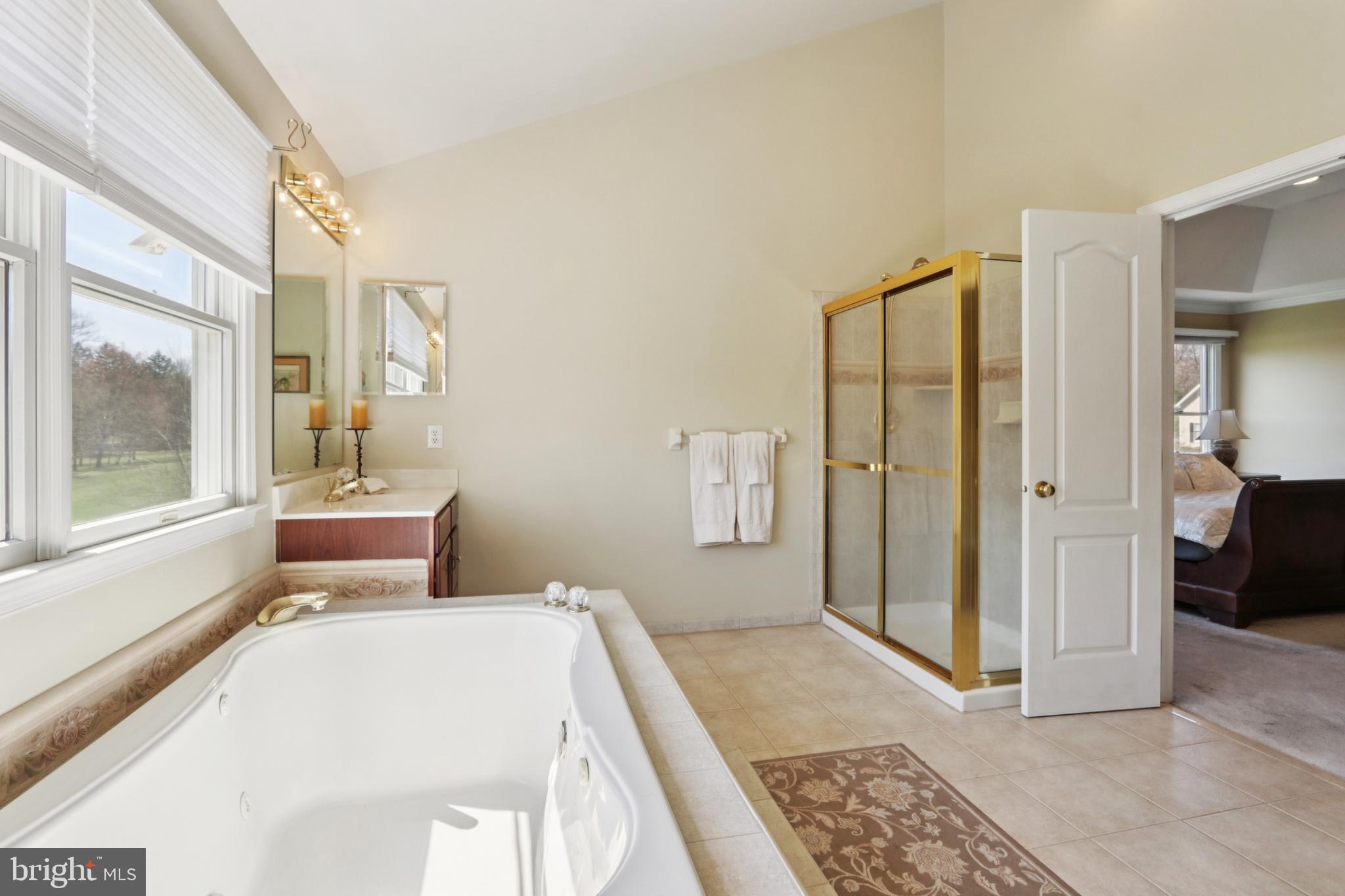 NORTHAMPTON CREST - Residential