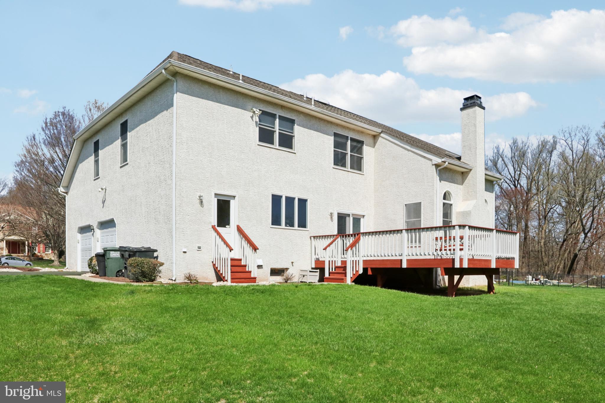 NORTHAMPTON CREST - Residential