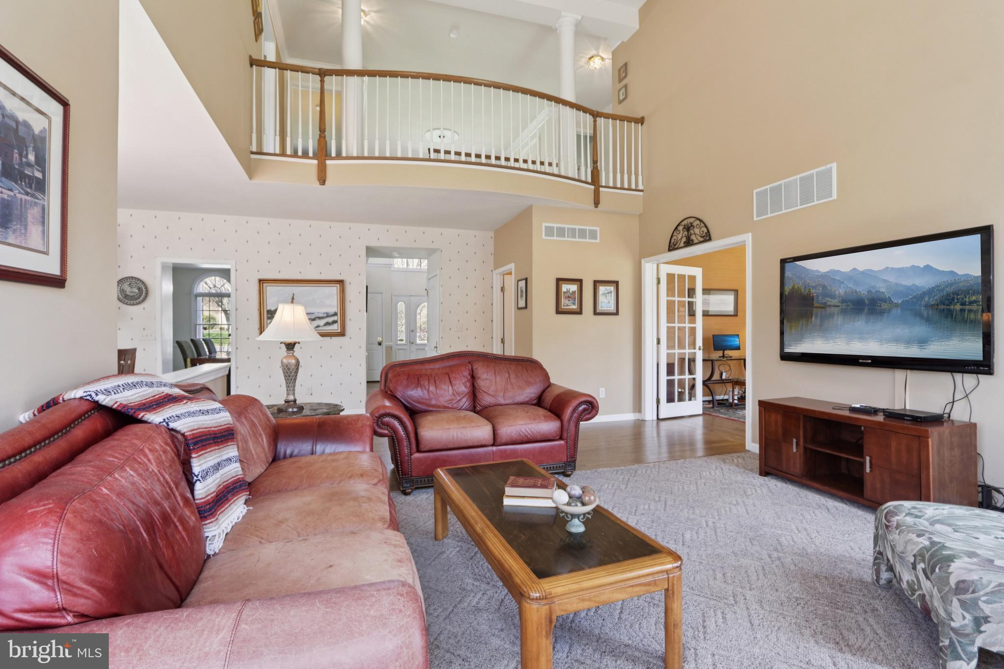 NORTHAMPTON CREST - Residential