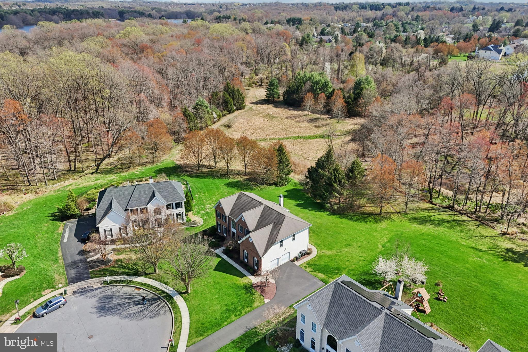 NORTHAMPTON CREST - Residential