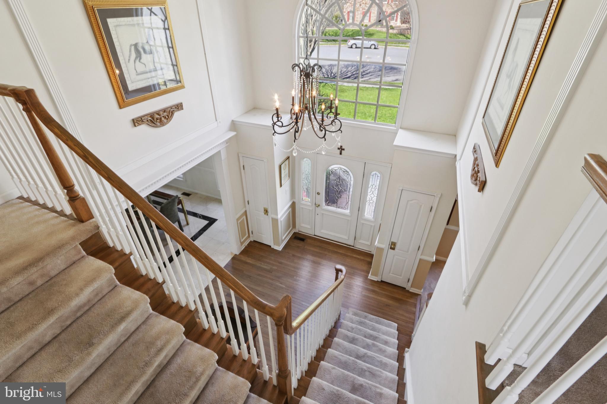 NORTHAMPTON CREST - Residential