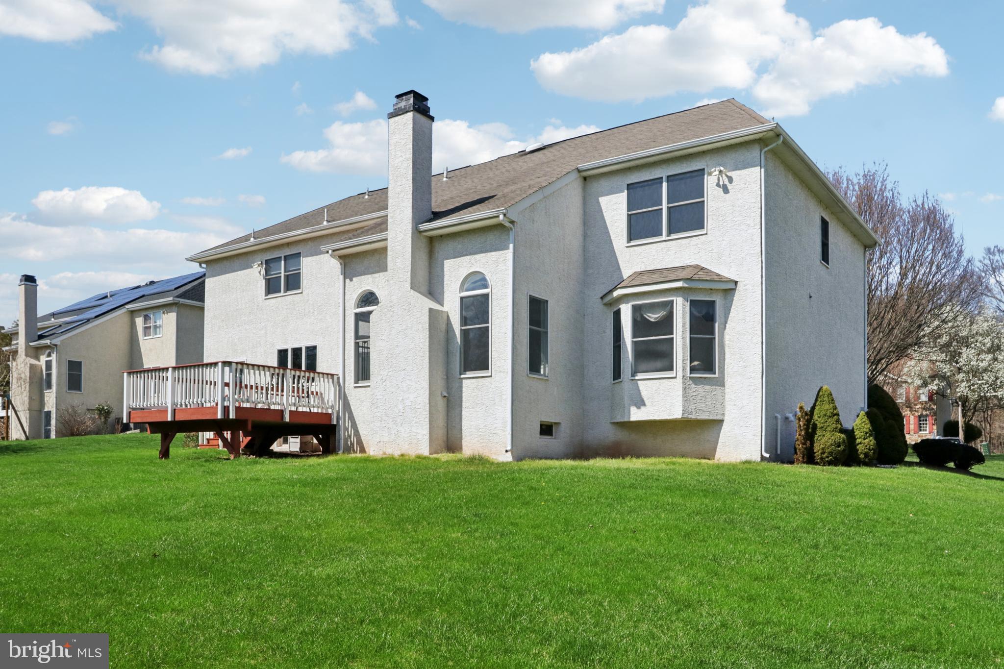 NORTHAMPTON CREST - Residential