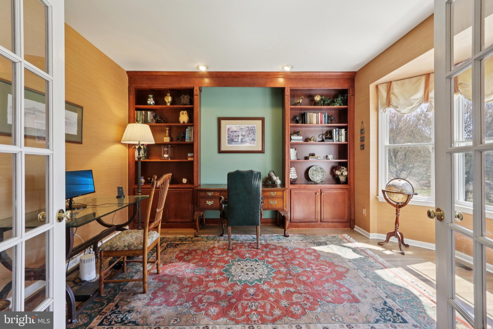 NORTHAMPTON CREST - Residential