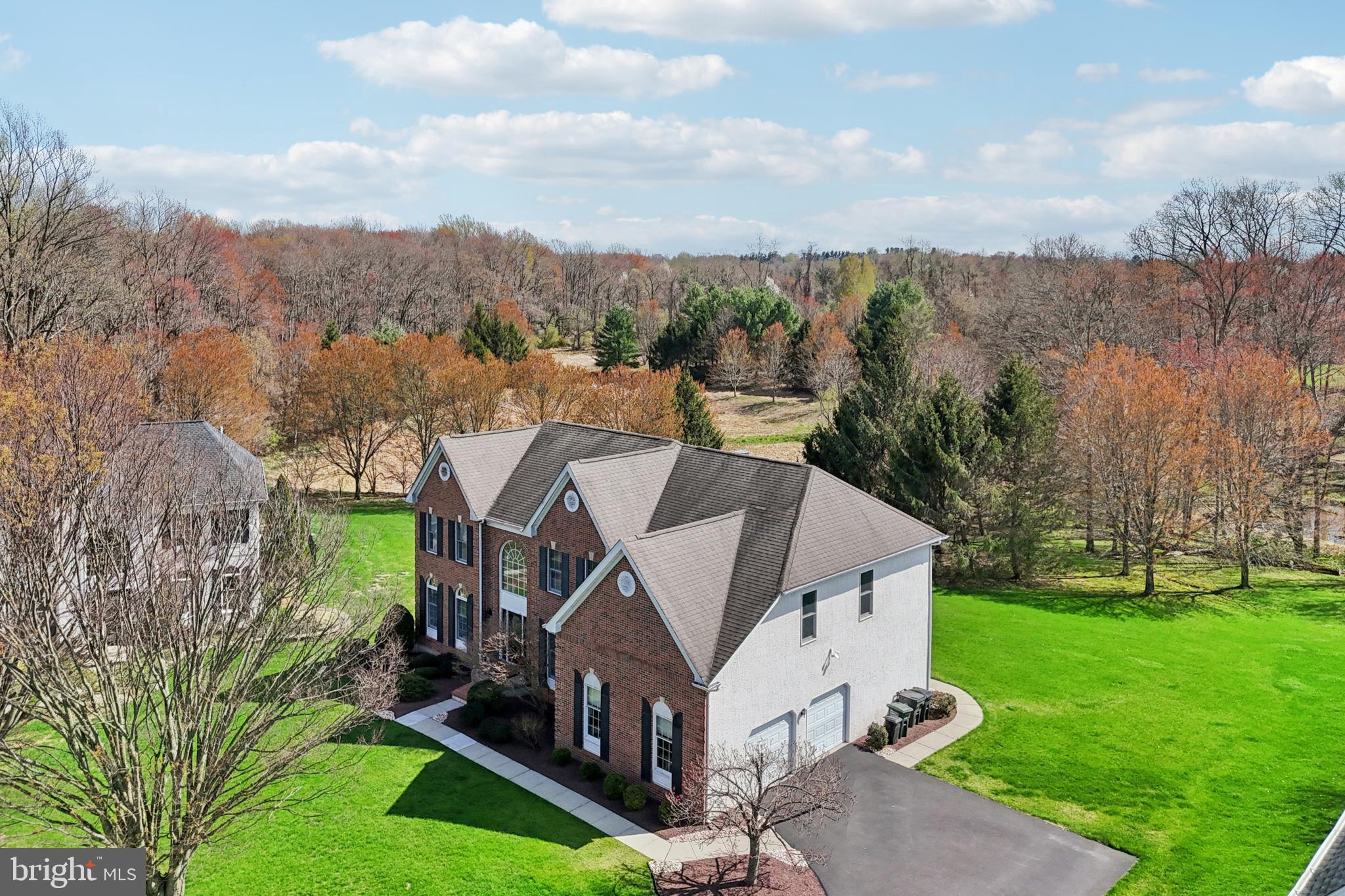 NORTHAMPTON CREST - Residential