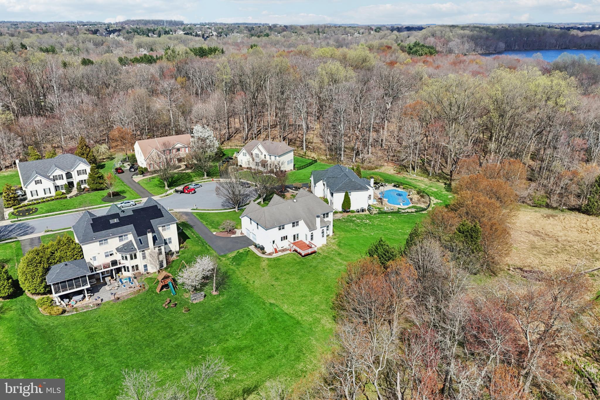 NORTHAMPTON CREST - Residential