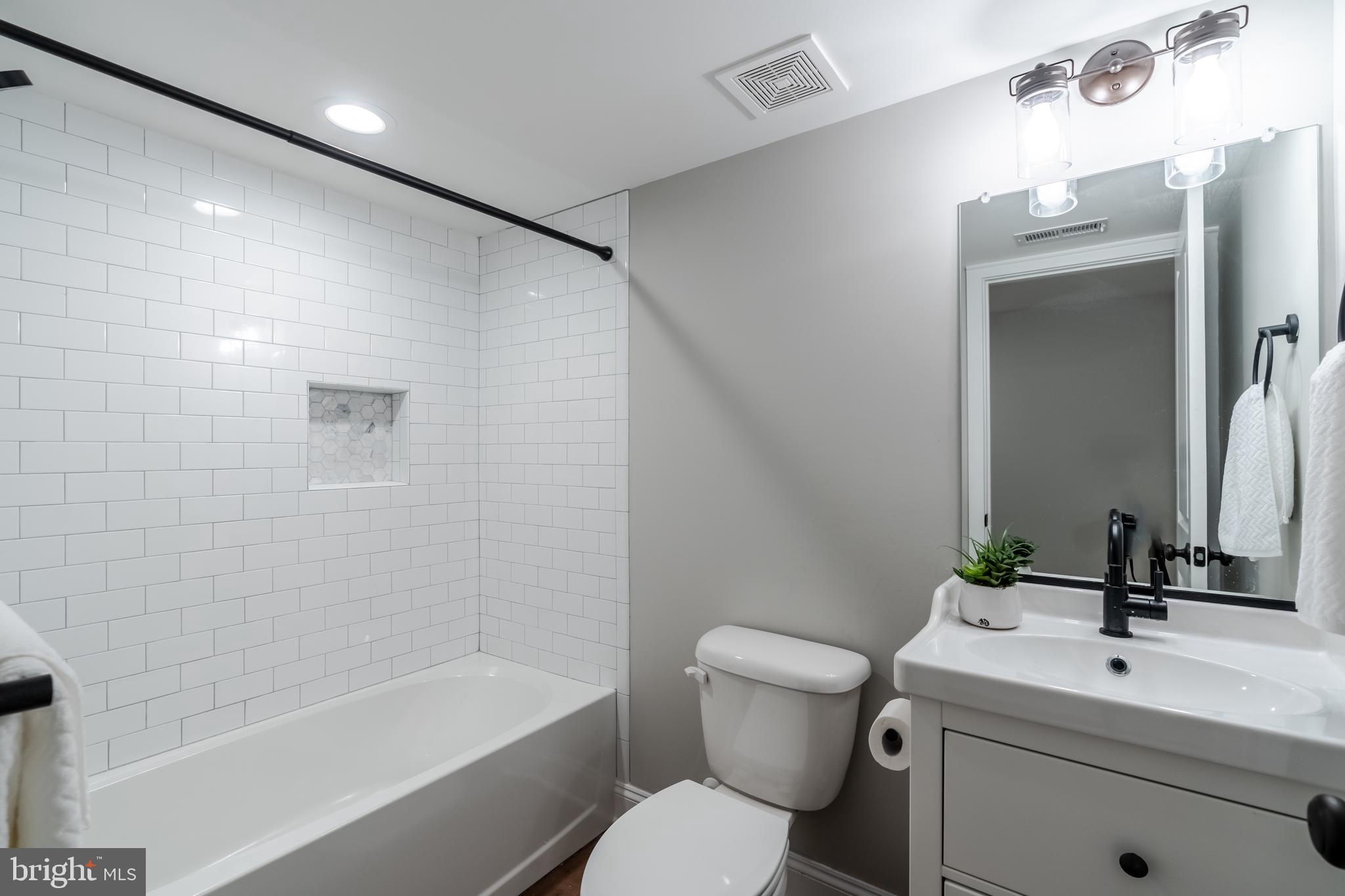 BREWERS HILL - Residential