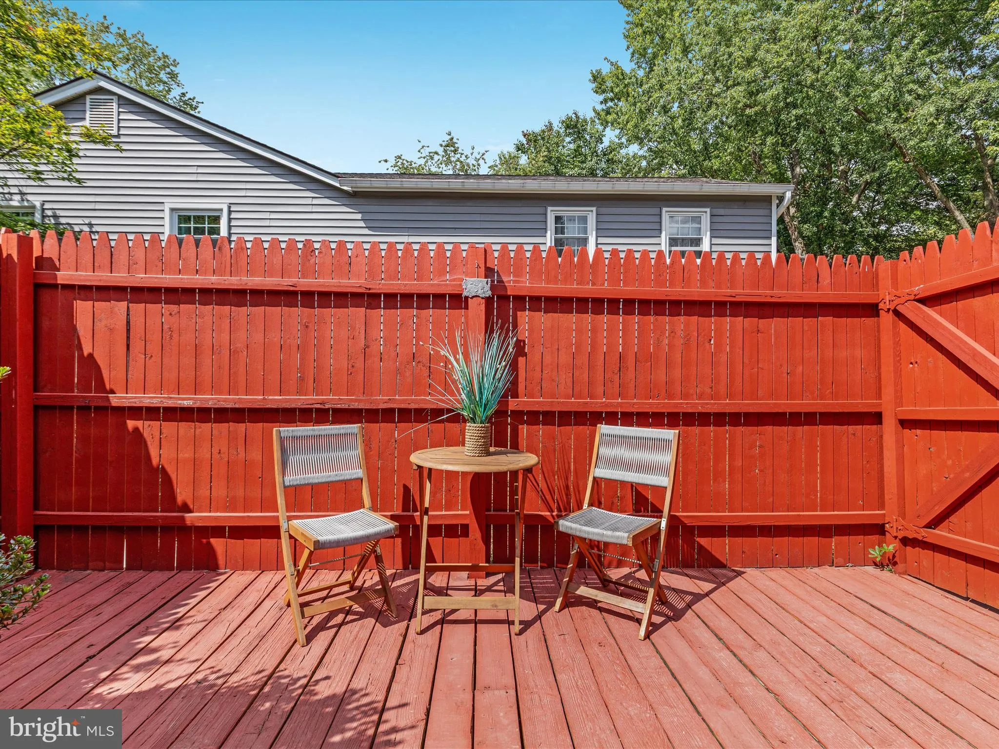 Alexandria, Virginia 22309, United States, 3 Bedrooms Bedrooms, ,2 BathroomsBathrooms,Residential,Pending,205170