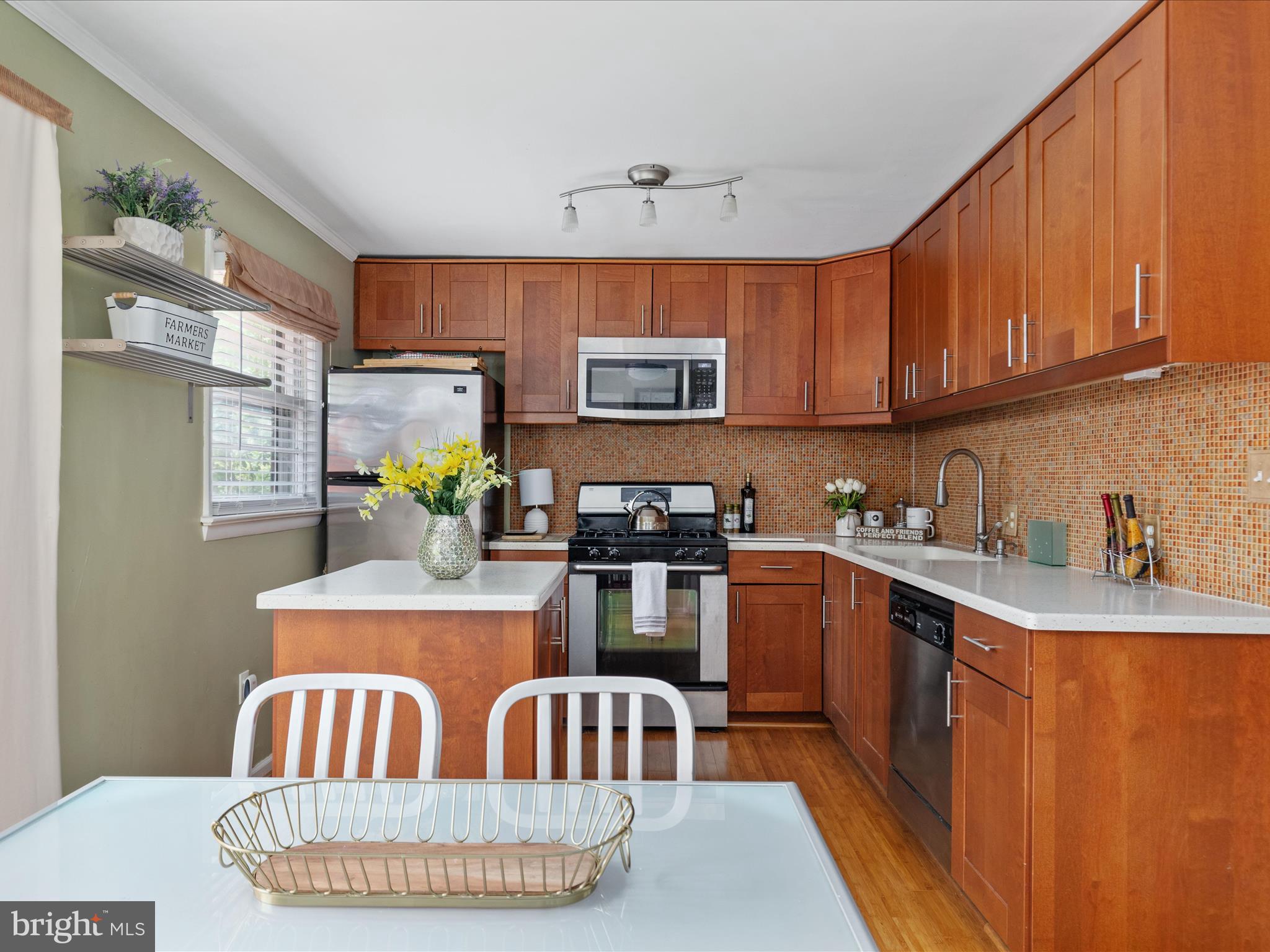 WOODLAWN TERRACE - Residential