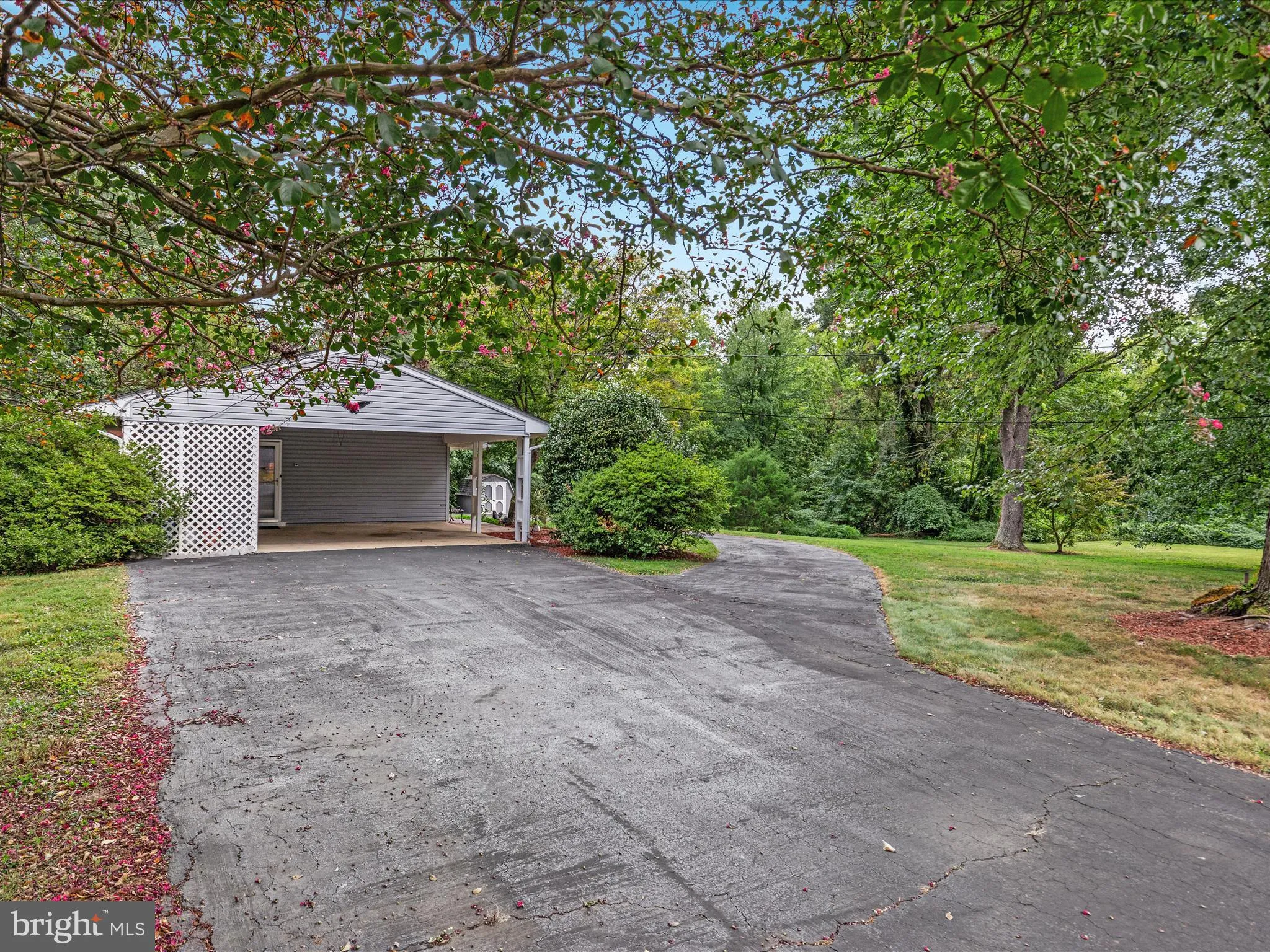 Alexandria, Virginia 22309, United States, 3 Bedrooms Bedrooms, ,2 BathroomsBathrooms,Residential,Pending,205170