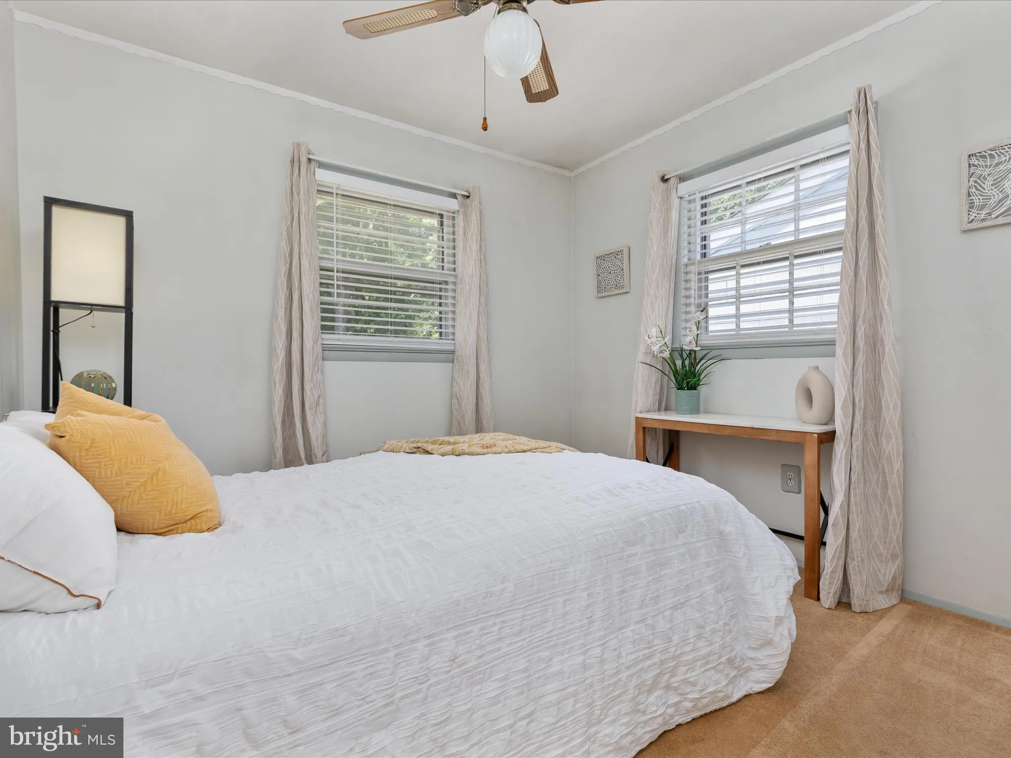 Alexandria, Virginia 22309, United States, 3 Bedrooms Bedrooms, ,2 BathroomsBathrooms,Residential,Pending,205170