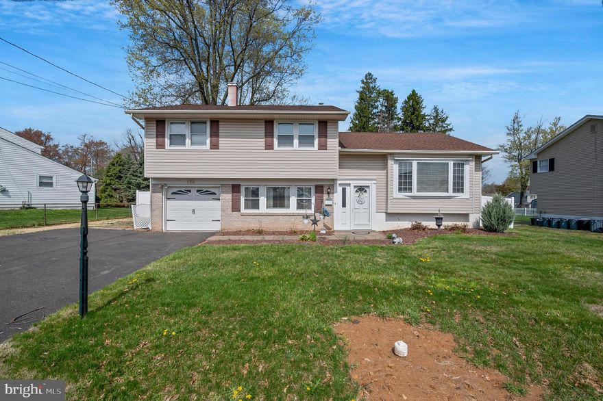Welcome home to 738 Longstreth Rd. in Warminster. The house is a 3 bedrooms, 1.5 bathrooms single home on a very nice sized lot. Some of the features of the property are gorgeous hardwood flooring, a beautifully updated kitchen  and bathrooms with granite countertops, a family room with a wood burning fireplace and a expansive rear yard.