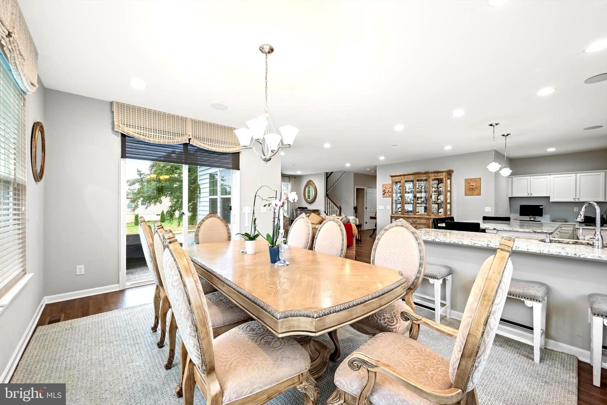 100 SILVER COMET COURT