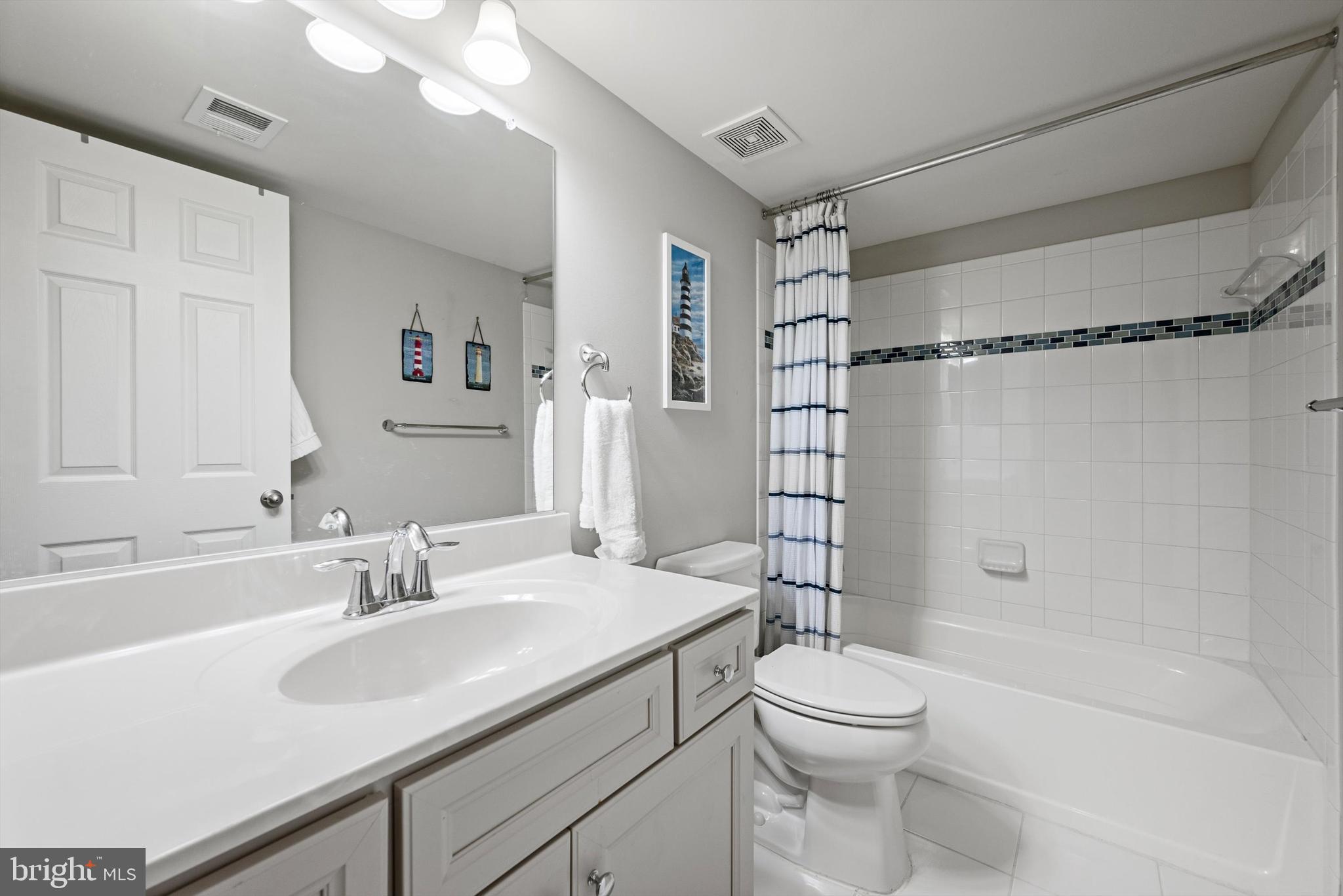 LELAND STATION - NORTH - Residential