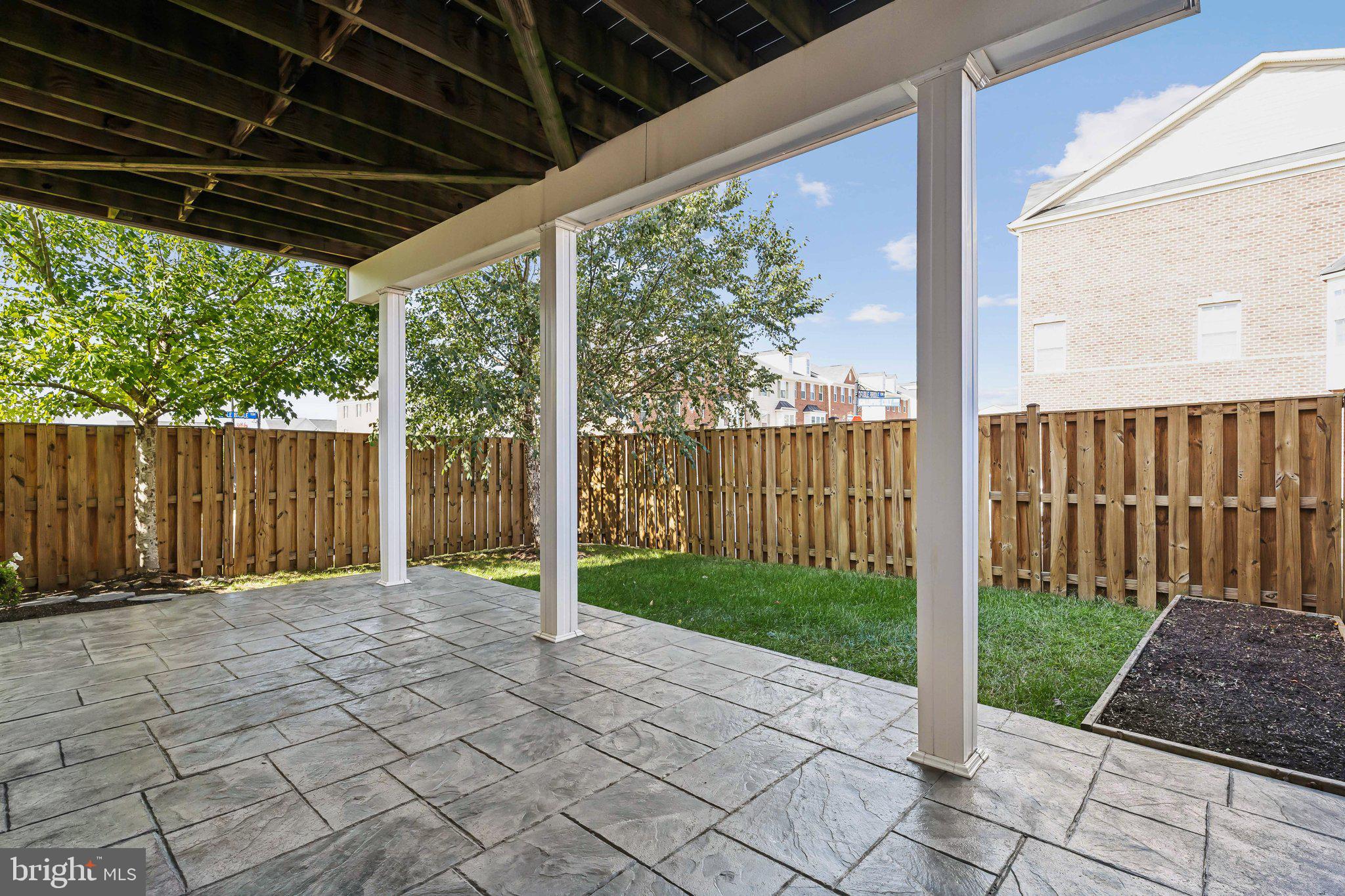 SEVEN HILLS - Residential