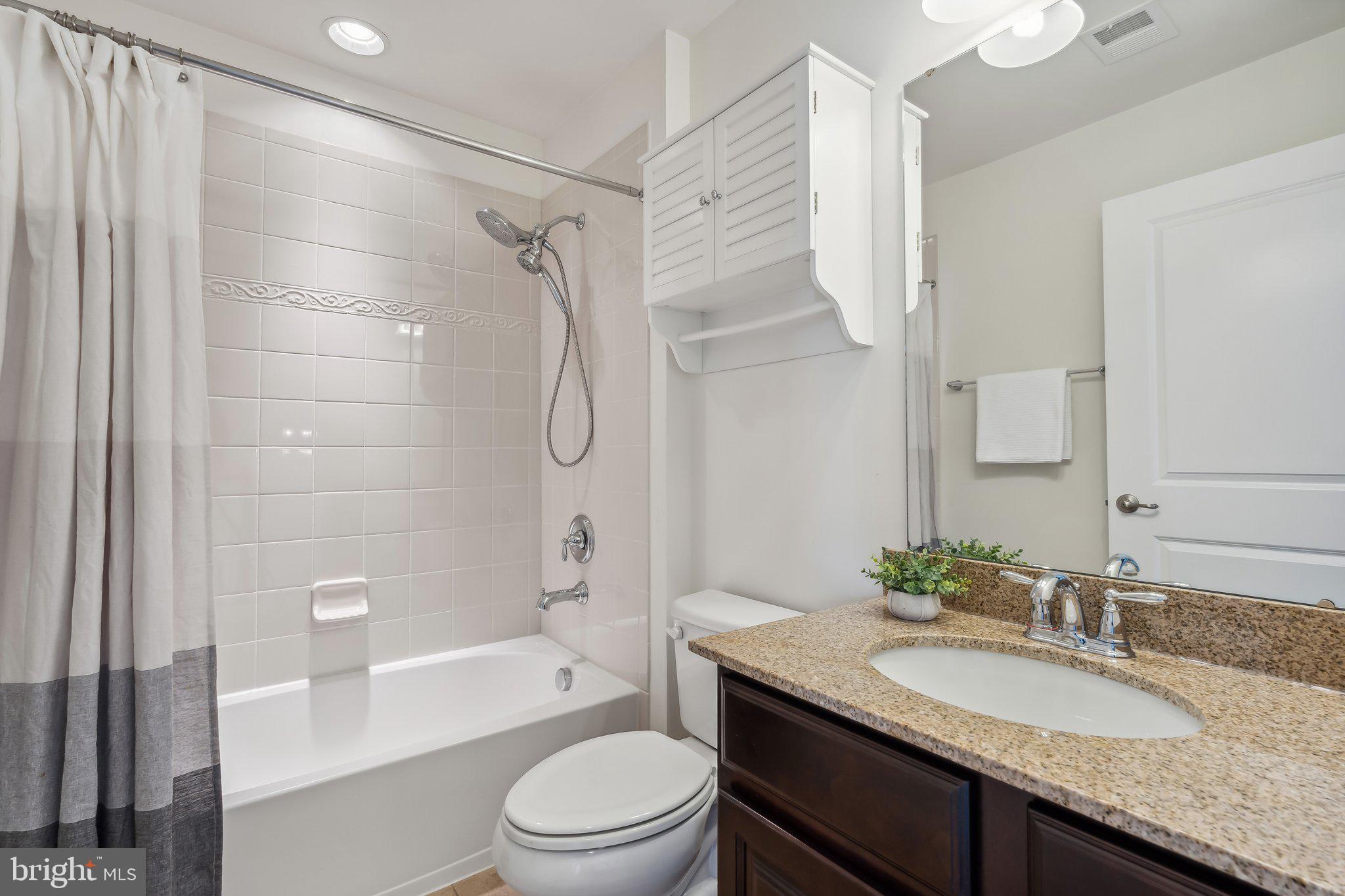 SEVEN HILLS - Residential