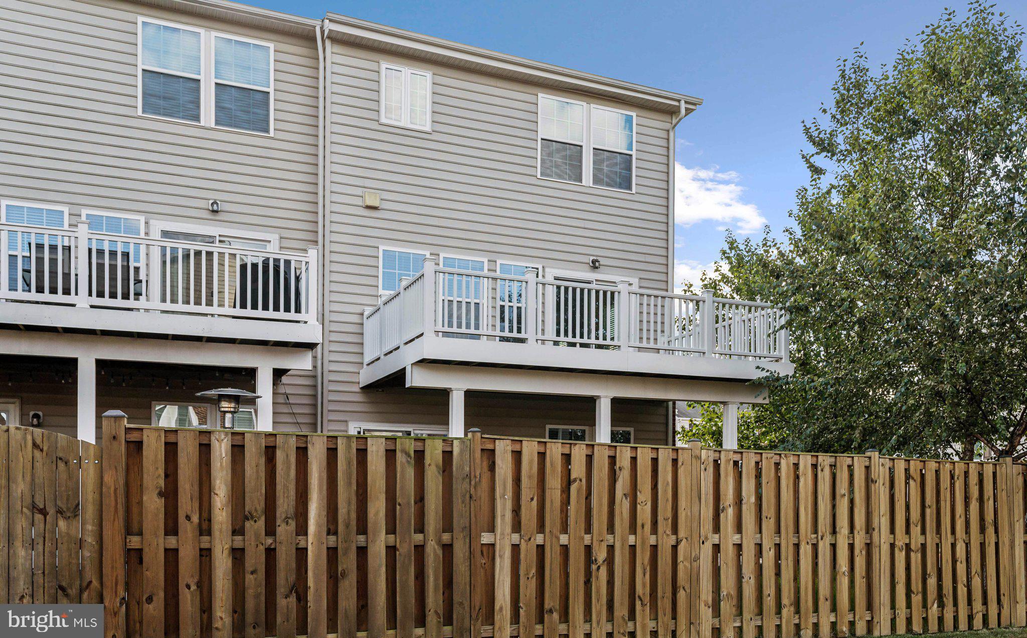 SEVEN HILLS - Residential