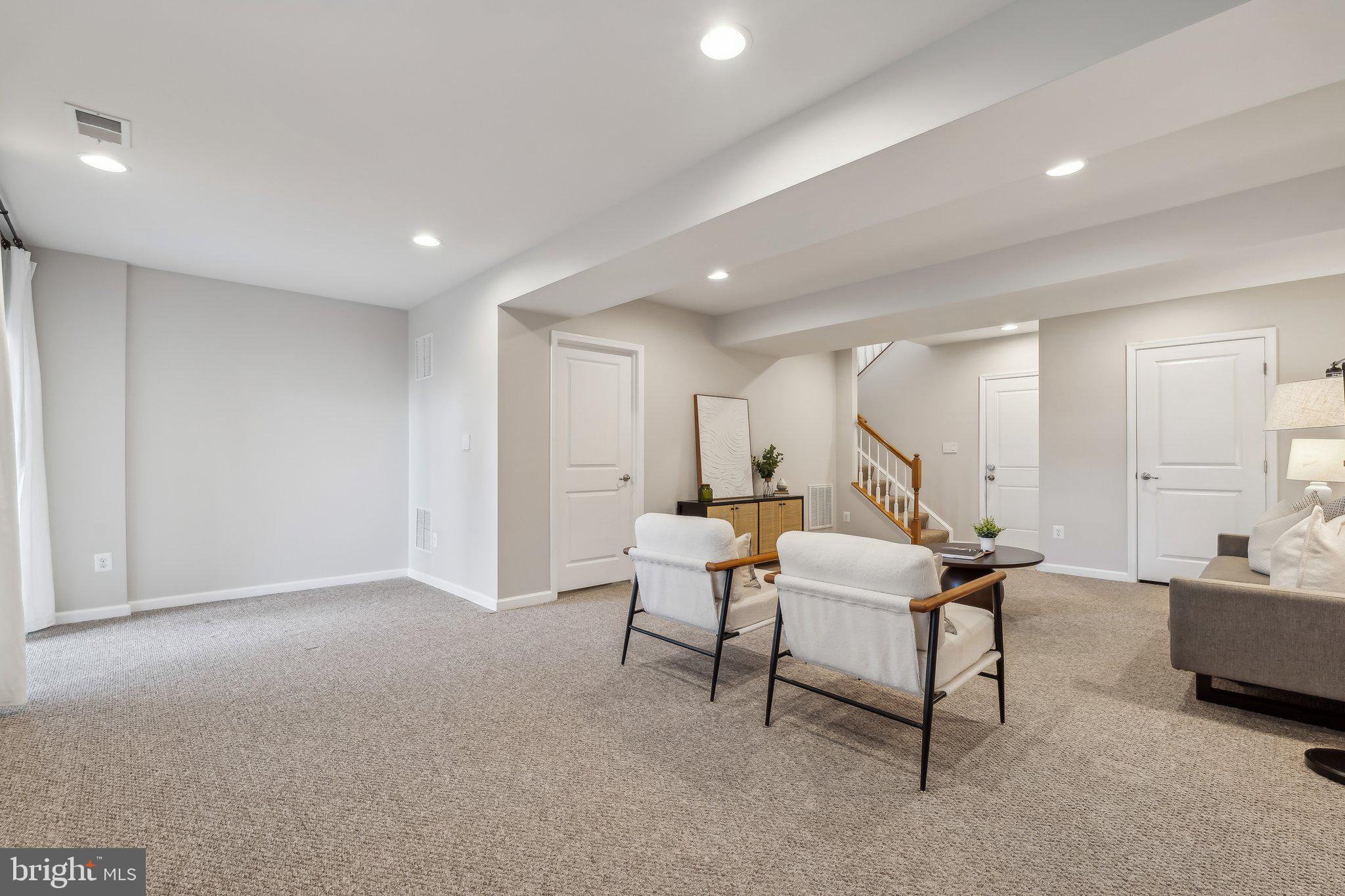 SEVEN HILLS - Residential