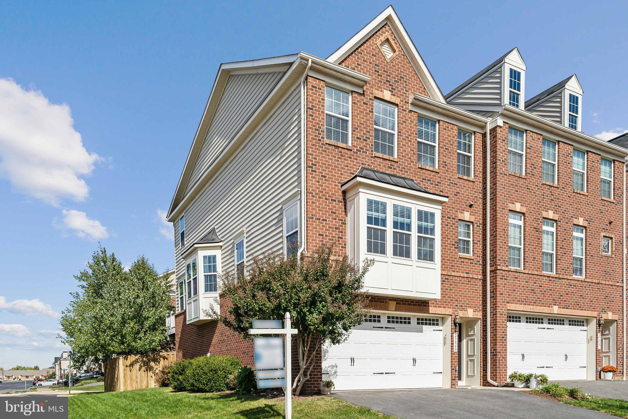 SEVEN HILLS - Residential