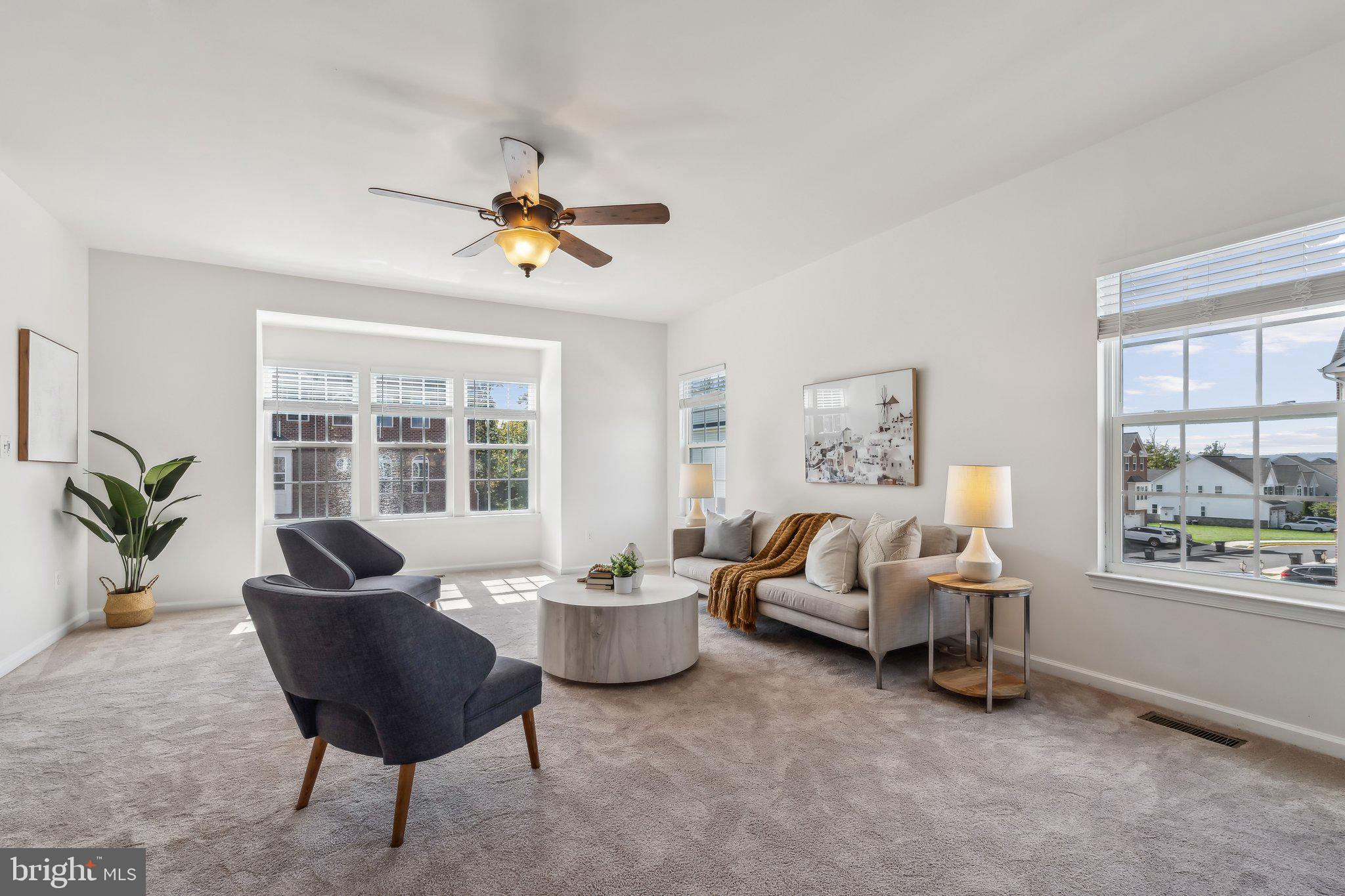 SEVEN HILLS - Residential