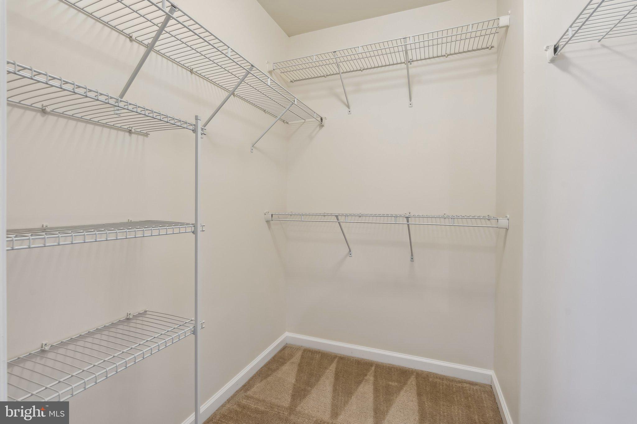 SEVEN HILLS - Residential