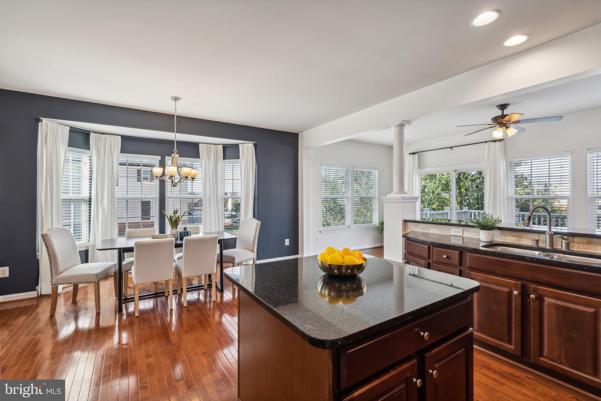 SEVEN HILLS - Residential