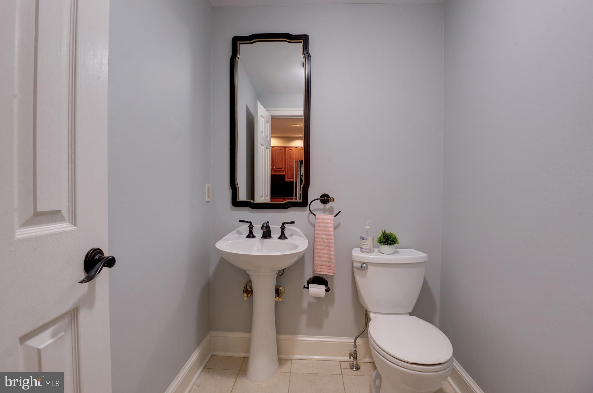 COURTHOUSE SQUARE - Residential