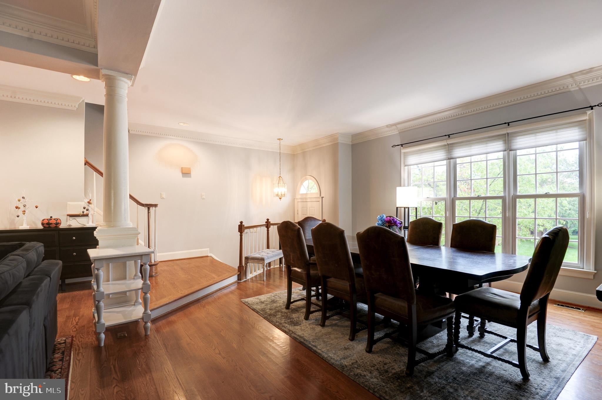 COURTHOUSE SQUARE - Residential