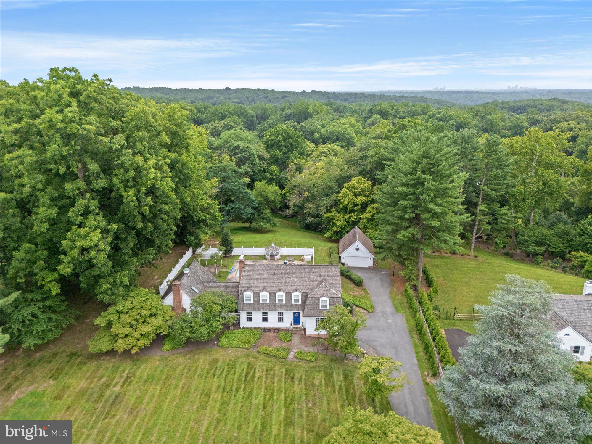 10812 CRIPPLEGATE ROAD