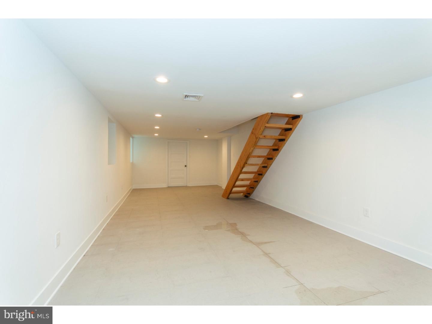 PHILADELPHIA (WEST) - Residential