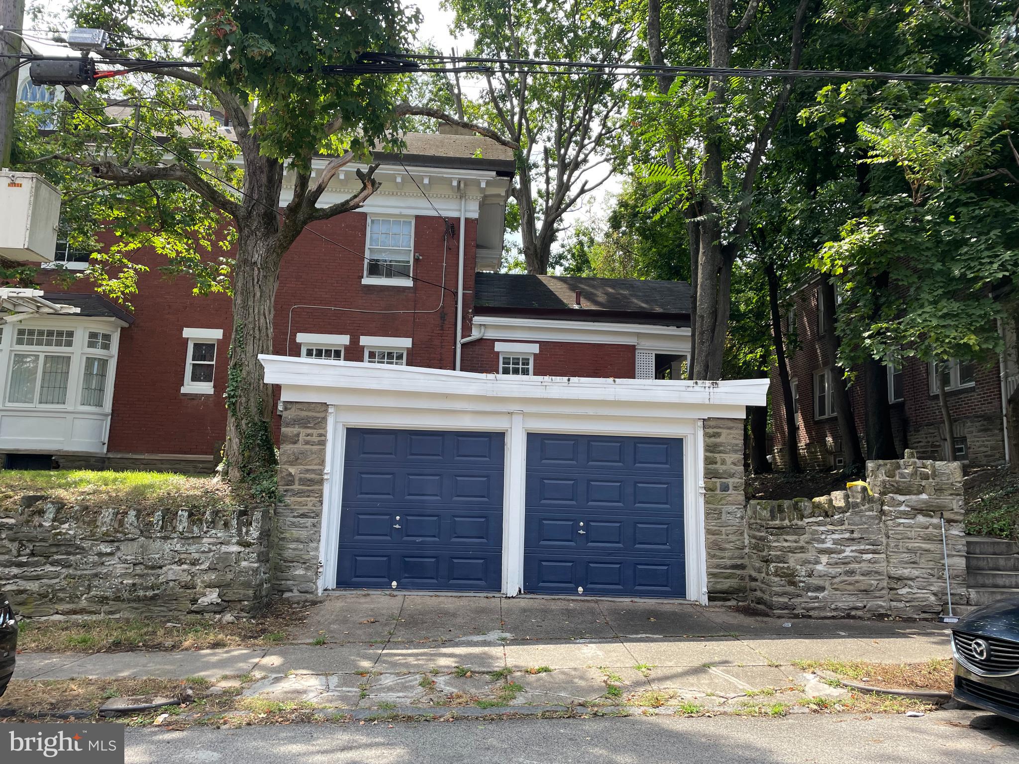 GERMANTOWN (WEST) - Commercial Sale