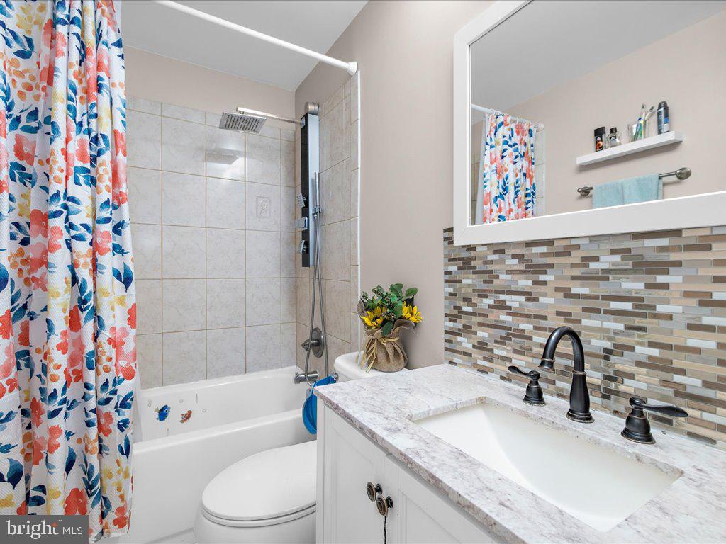 ROCK CREEK ESTATES - Residential