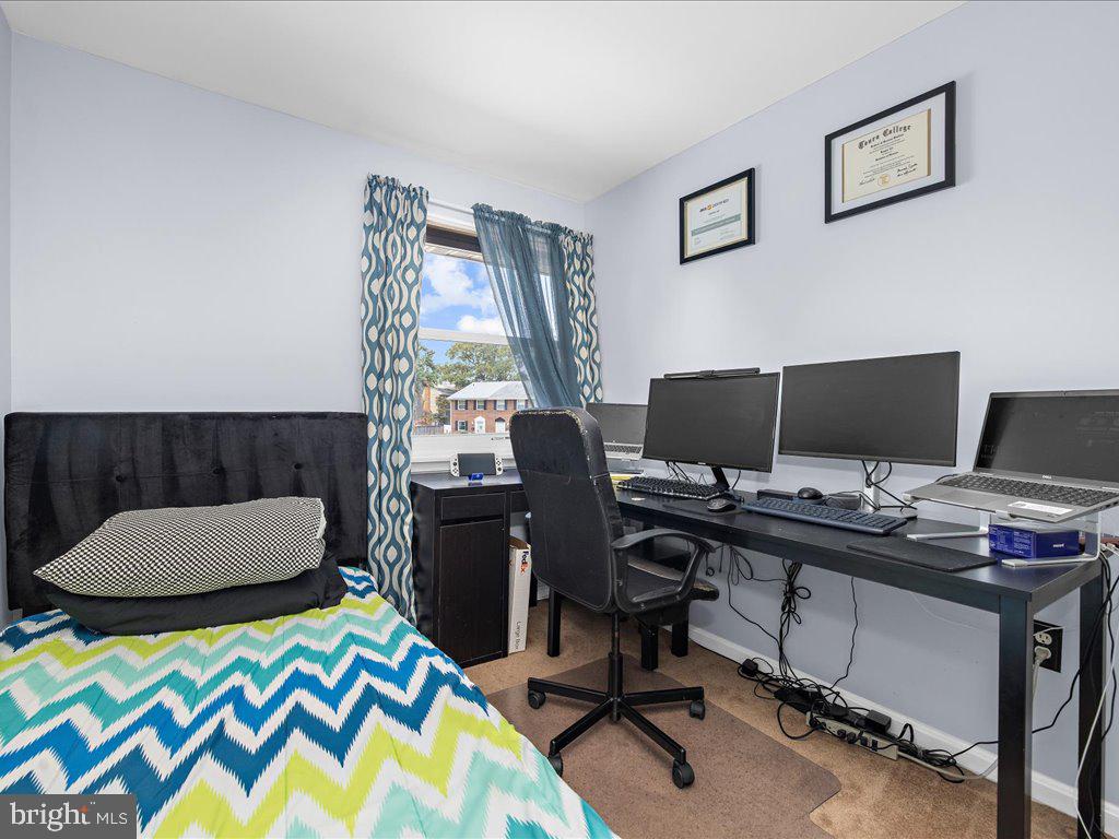 ROCK CREEK ESTATES - Residential