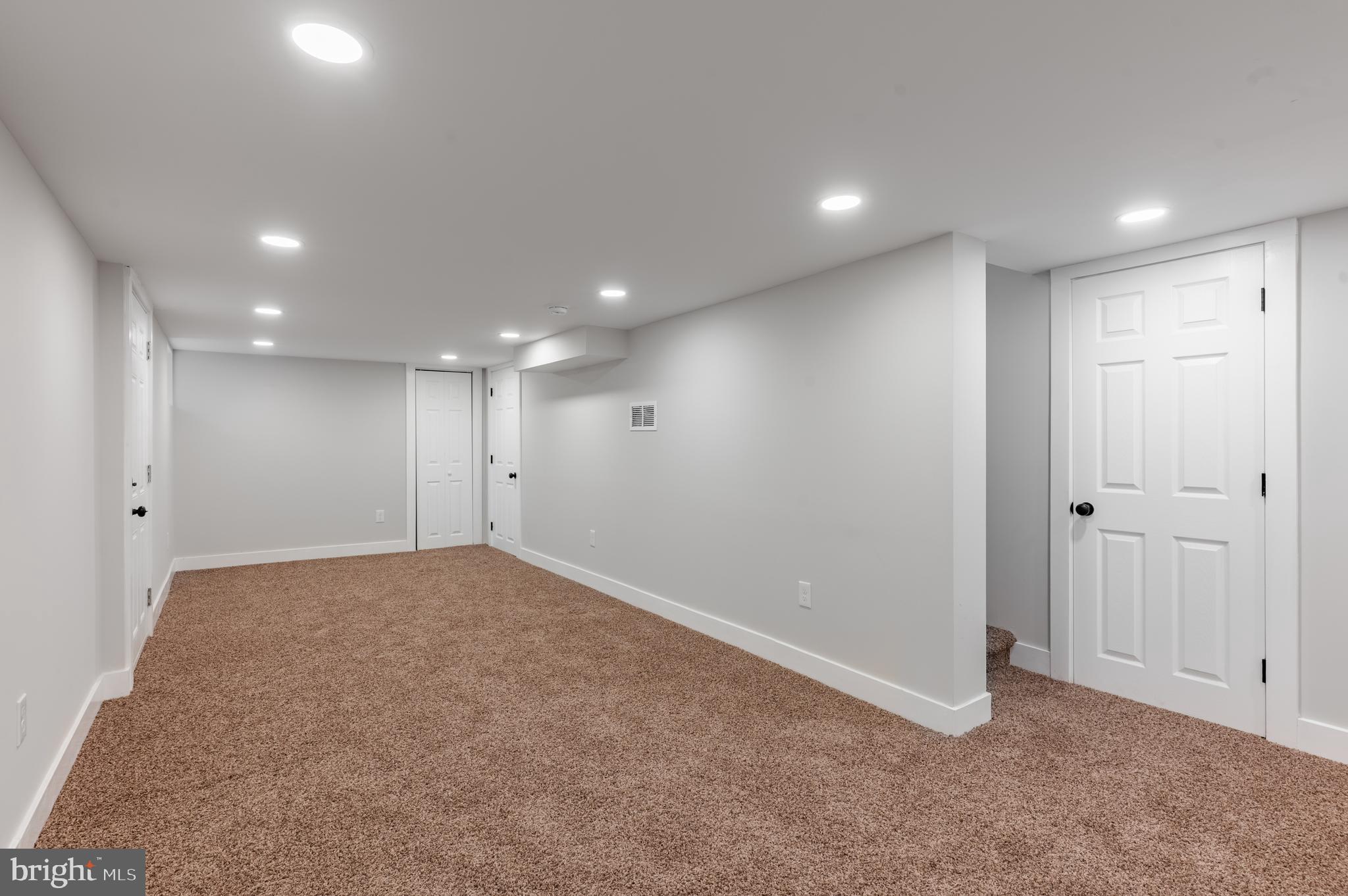 JENKINTOWN - Residential