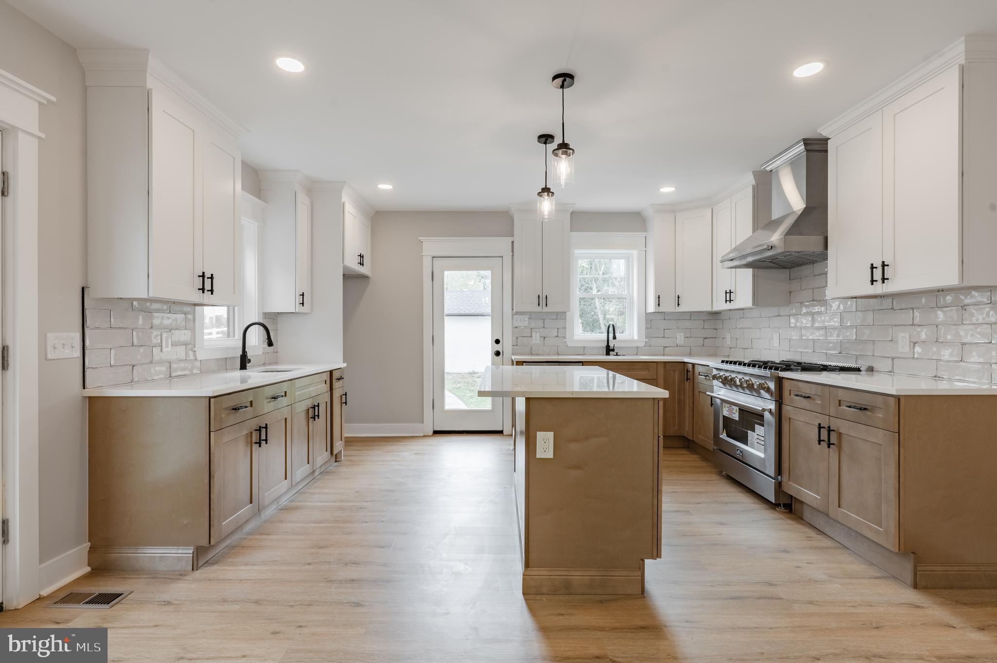 JENKINTOWN - Residential