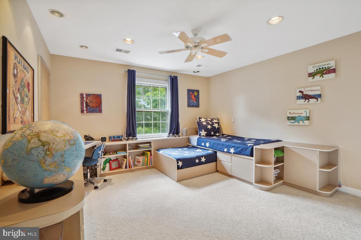 LAKE NORMANDY ESTATES - Residential