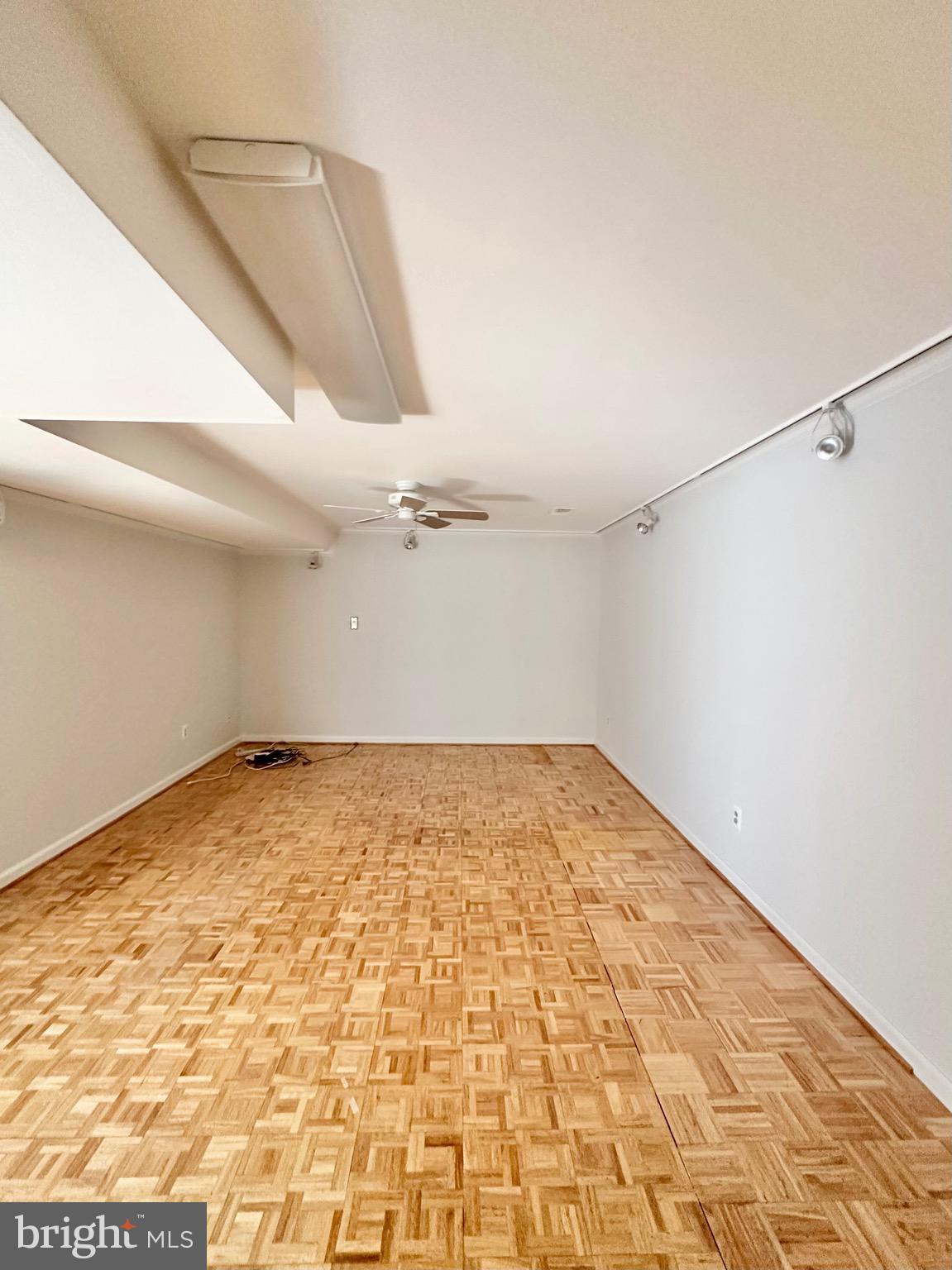 BROYHILL FOREST - Residential Lease