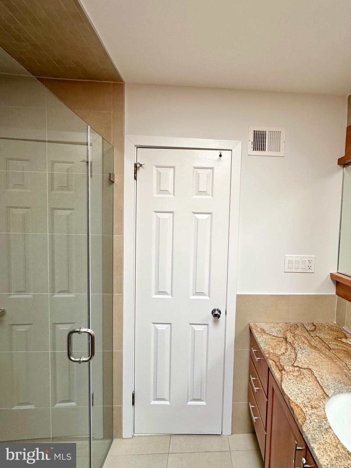 BROYHILL FOREST - Residential Lease