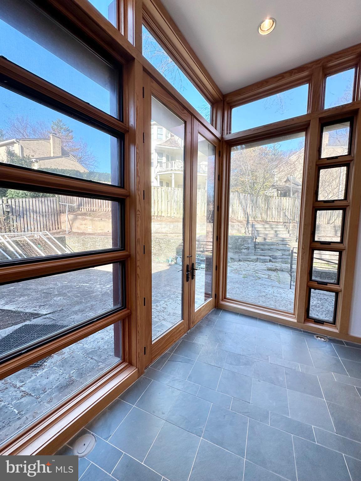 BROYHILL FOREST - Residential Lease