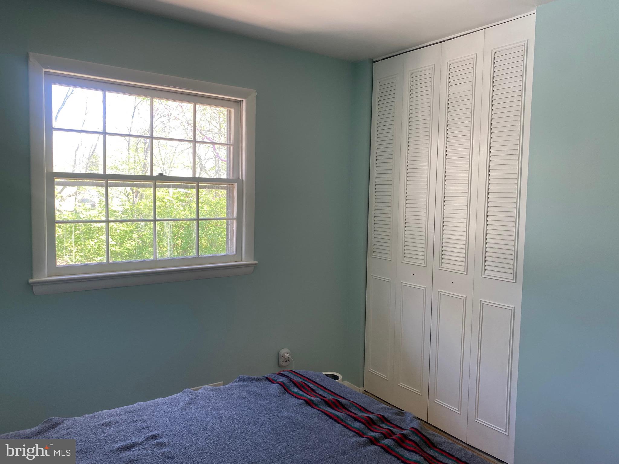 COUNTRY CLUB MANOR - Residential