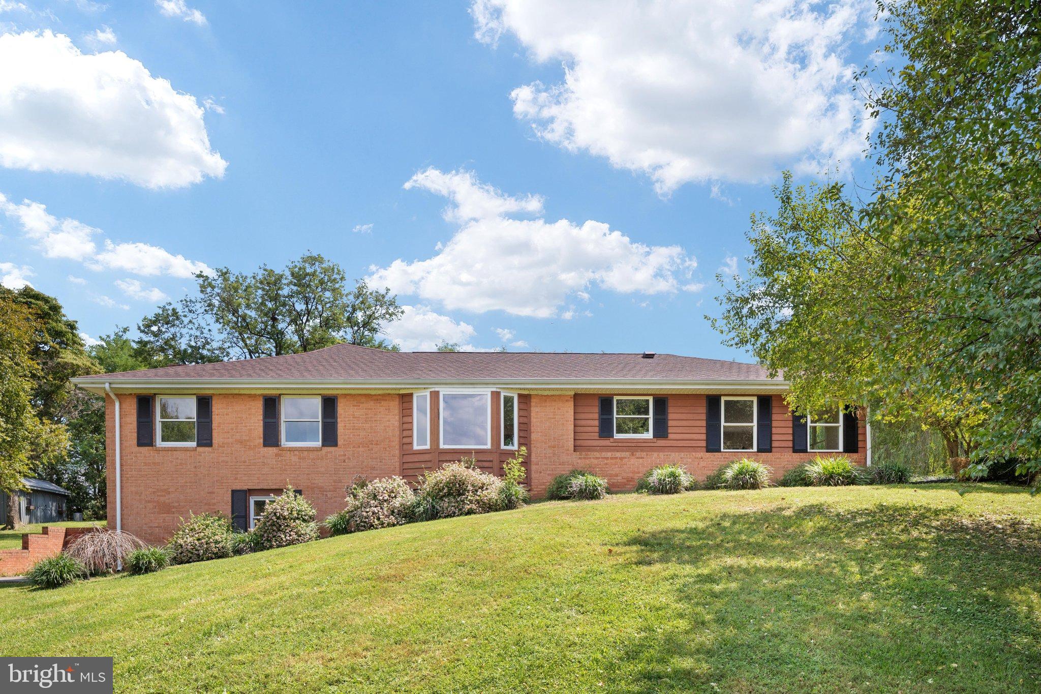 1116 MAURERTOWN MILL ROAD