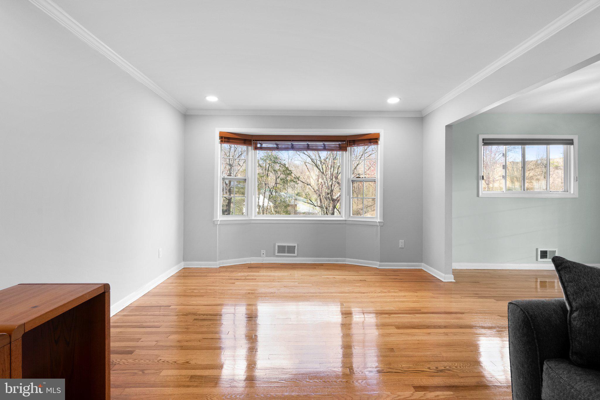 7012 NASHVILLE COURT