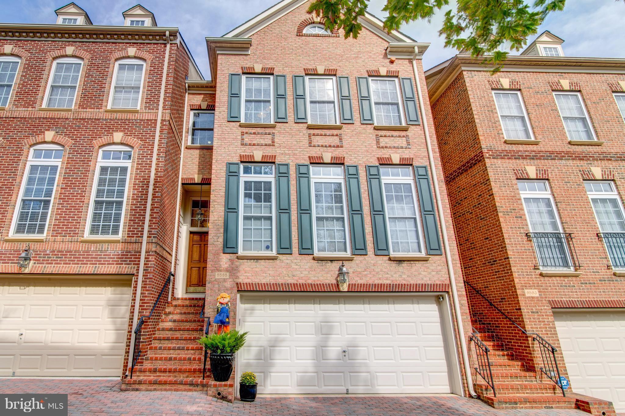 MADISON MANOR - Residential