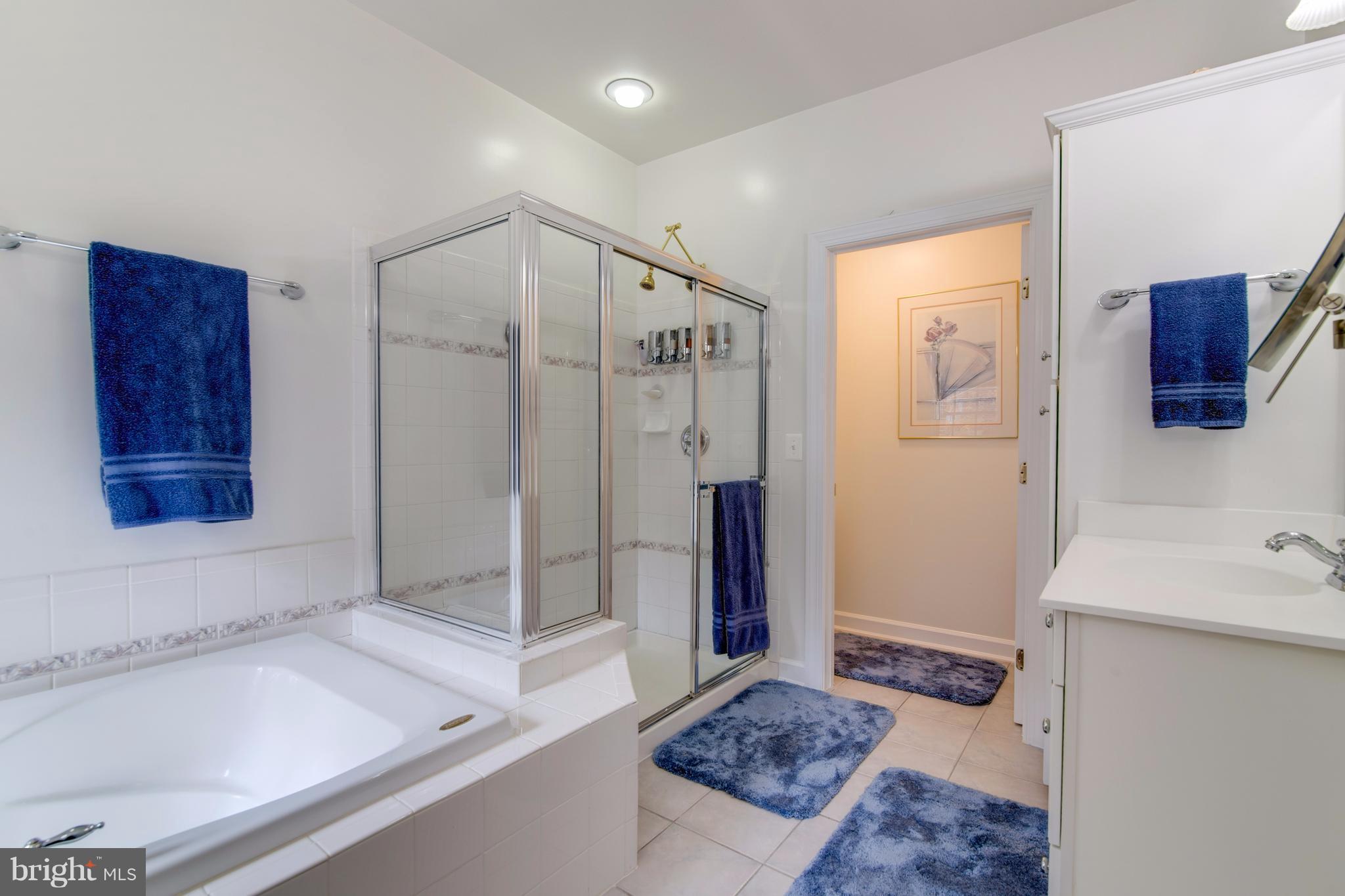 MADISON MANOR - Residential