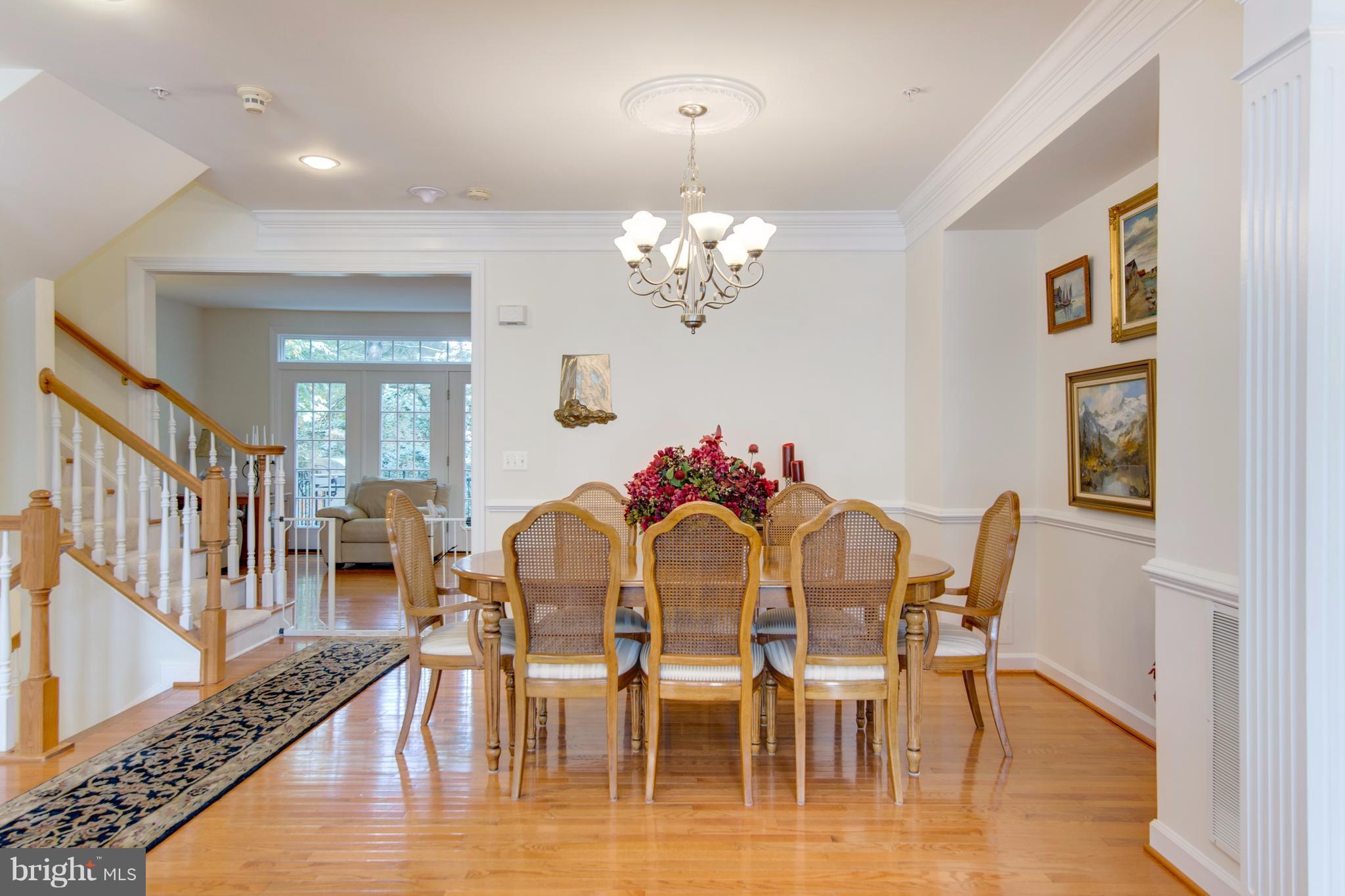 MADISON MANOR - Residential