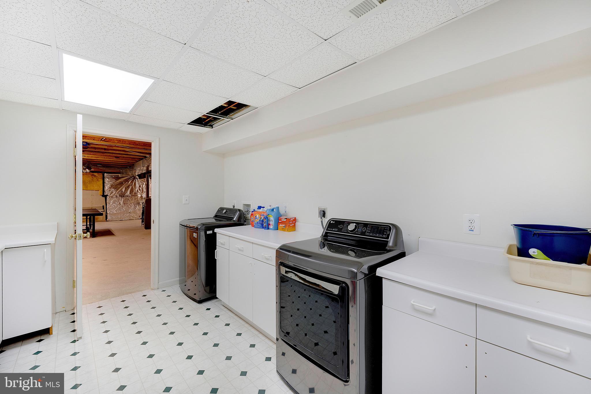 CLIFTON MEADOWS - Residential