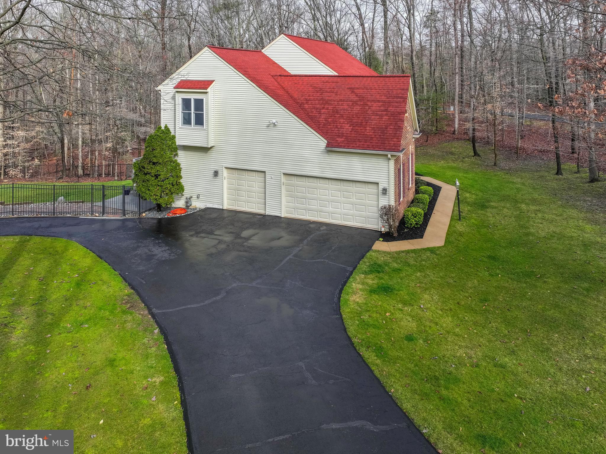 CLIFTON MEADOWS - Residential